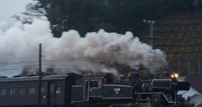 night train in the rain I